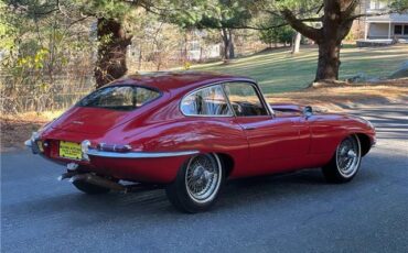 Jaguar-E-Type-Coupe-1963-11