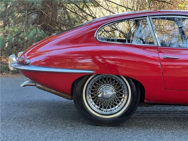 Jaguar-E-Type-Coupe-1963-14