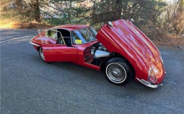 Jaguar-E-Type-Coupe-1963-16