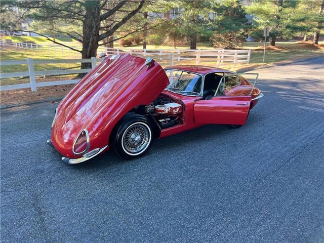 Jaguar-E-Type-Coupe-1963-17