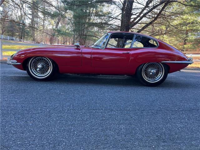 Jaguar-E-Type-Coupe-1963-21