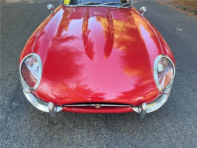 Jaguar-E-Type-Coupe-1963-3