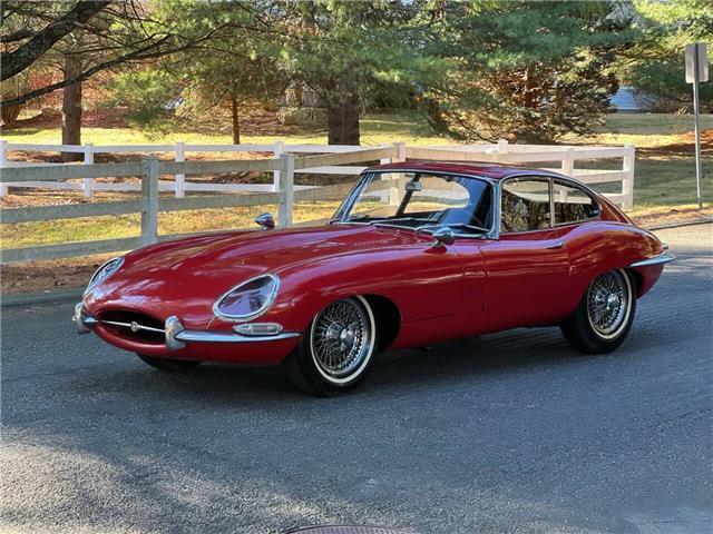 Jaguar-E-Type-Coupe-1963-5