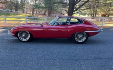 Jaguar-E-Type-Coupe-1963-6