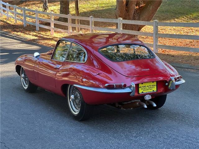 Jaguar-E-Type-Coupe-1963-9