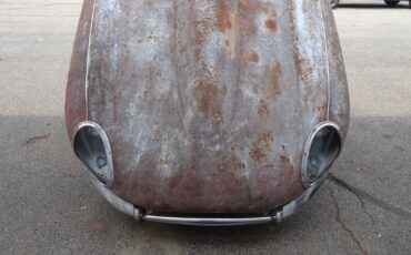 Jaguar-E-Type-Coupe-1964-8