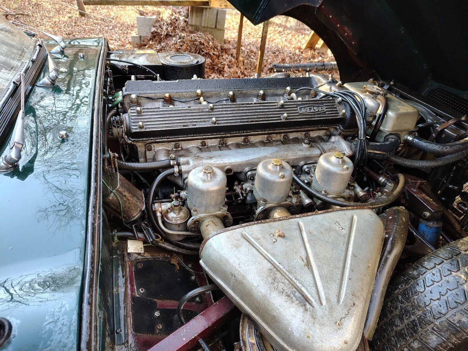 Jaguar-E-Type-Coupe-1967-3