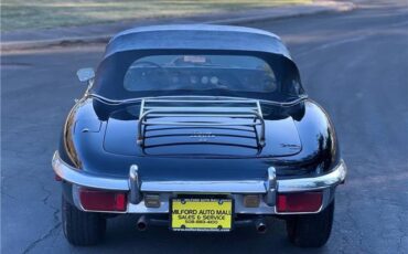 Jaguar-E-Type-Roadster-1970-7