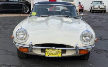 Jaguar-E-Type-Roadster-1971-20