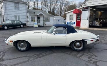 Jaguar-E-Type-Roadster-1971-24