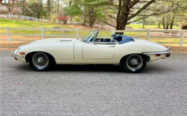 Jaguar-E-Type-Roadster-1971-5