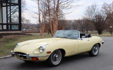 Jaguar-E-Type-Series-II-1969-1