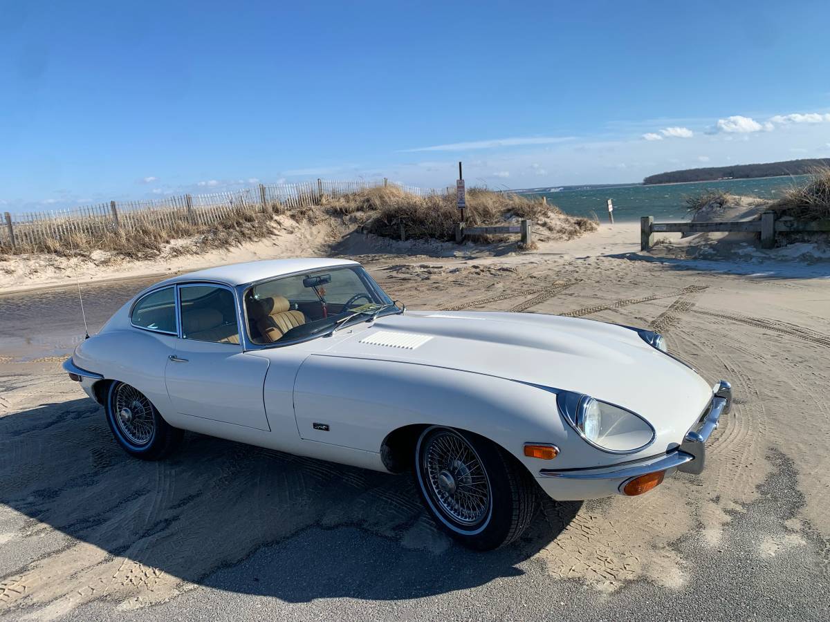 Jaguar-E-type-1970-2