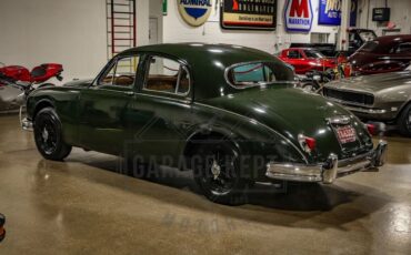 Jaguar-Mark-I-Coupe-1957-10