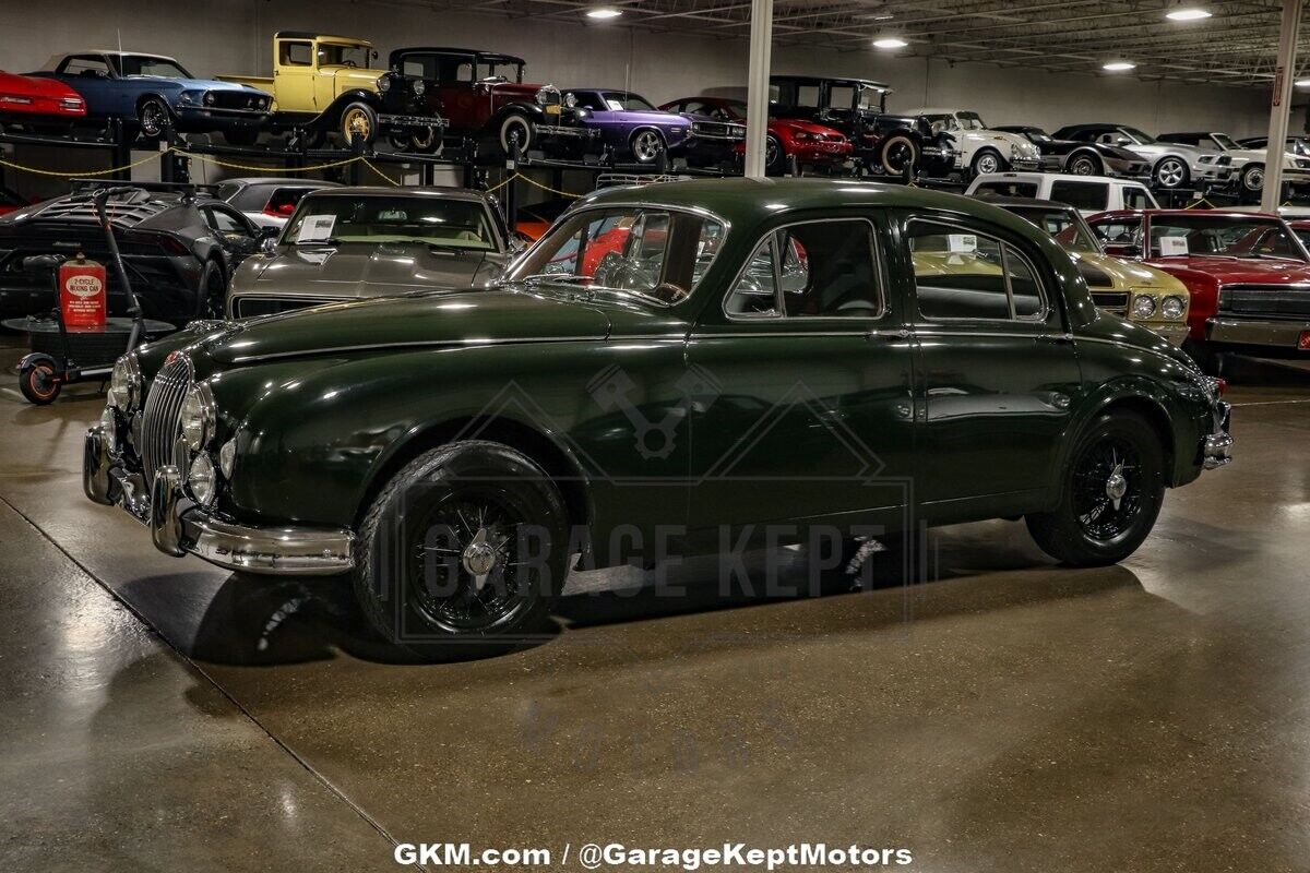 Jaguar-Mark-I-Coupe-1957-8