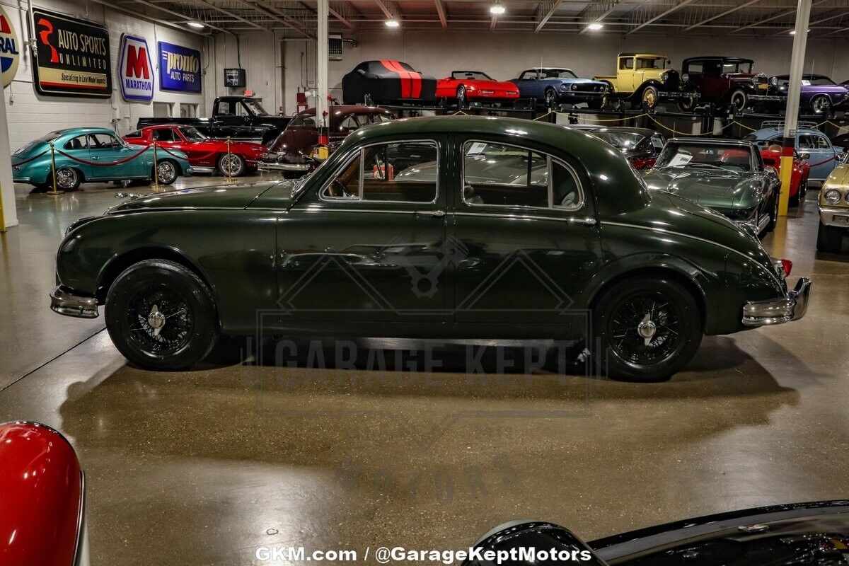 Jaguar-Mark-I-Coupe-1957-9