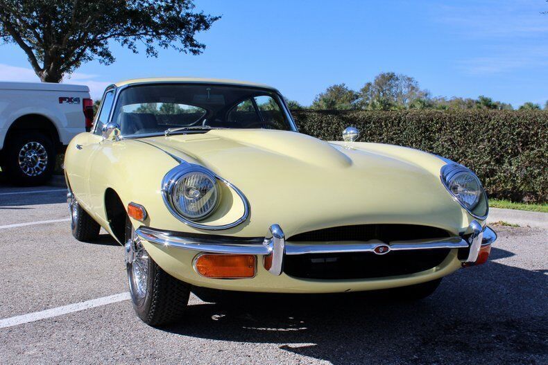 Jaguar-S-2-XKE-4.2-fixed-head-coupe-1970-4