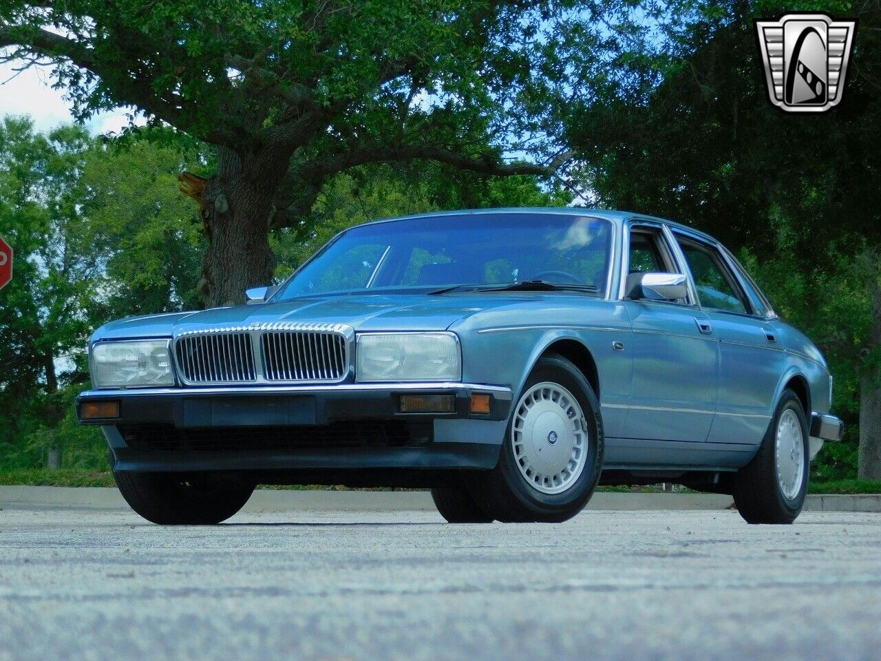 Jaguar-XJ6-1991-2