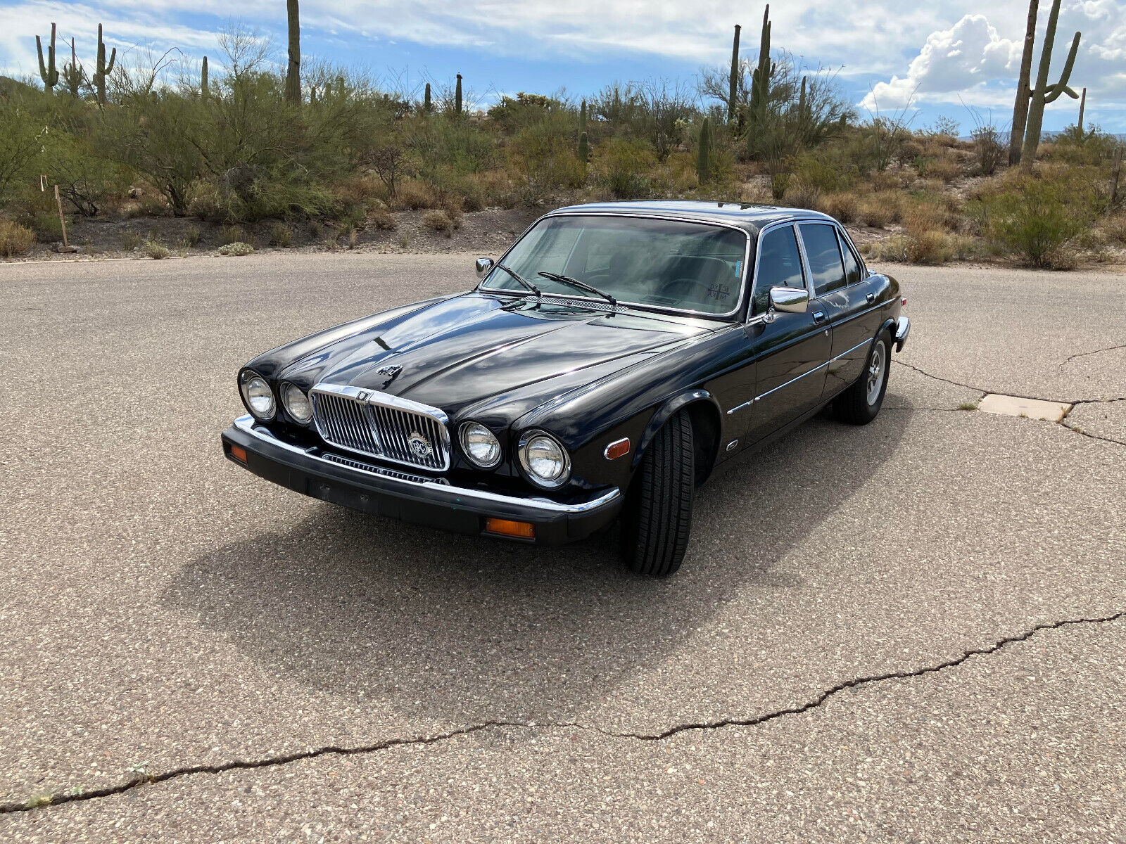 Jaguar-XJ6-Berline-1984-2