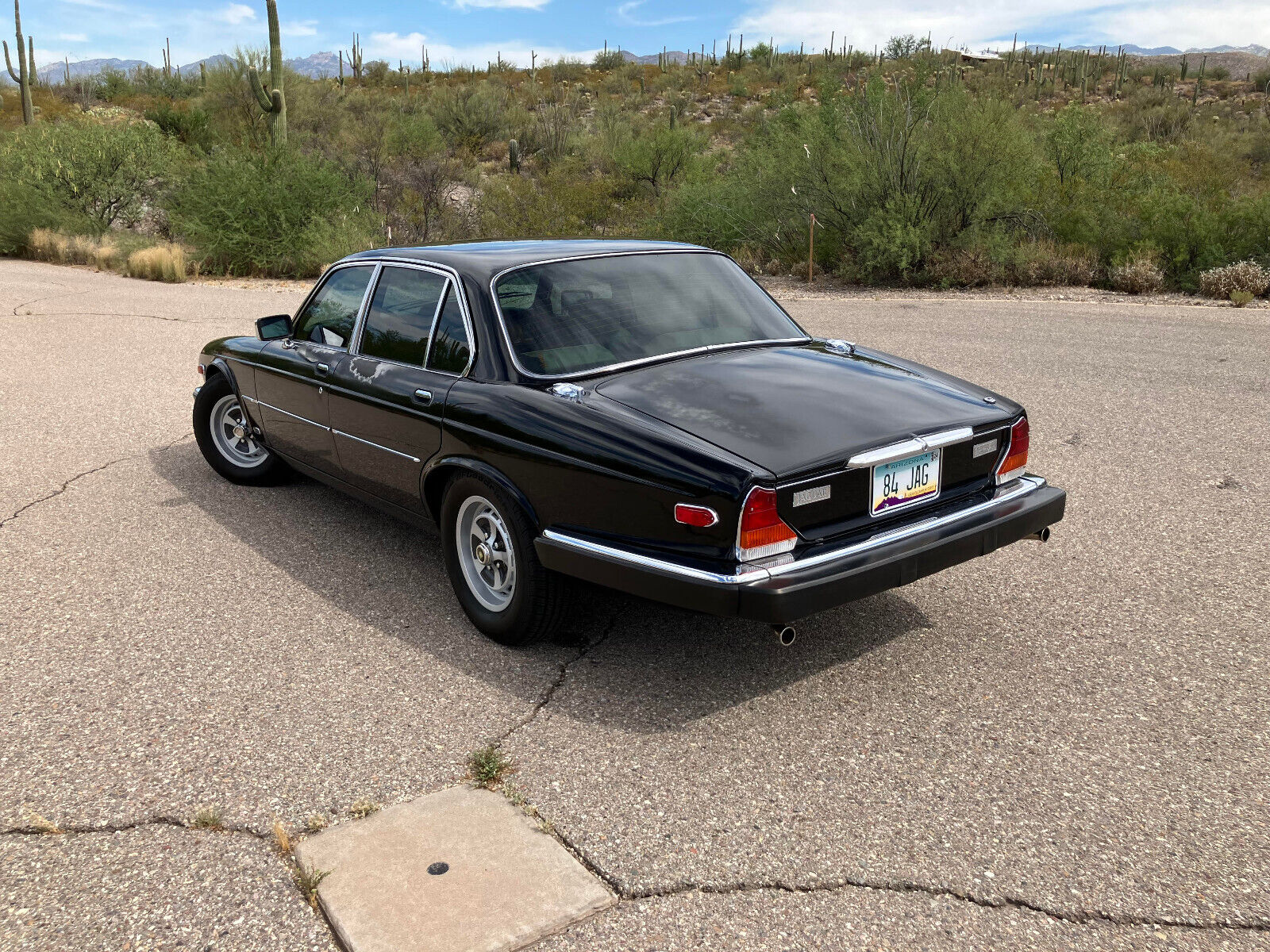 Jaguar-XJ6-Berline-1984-4