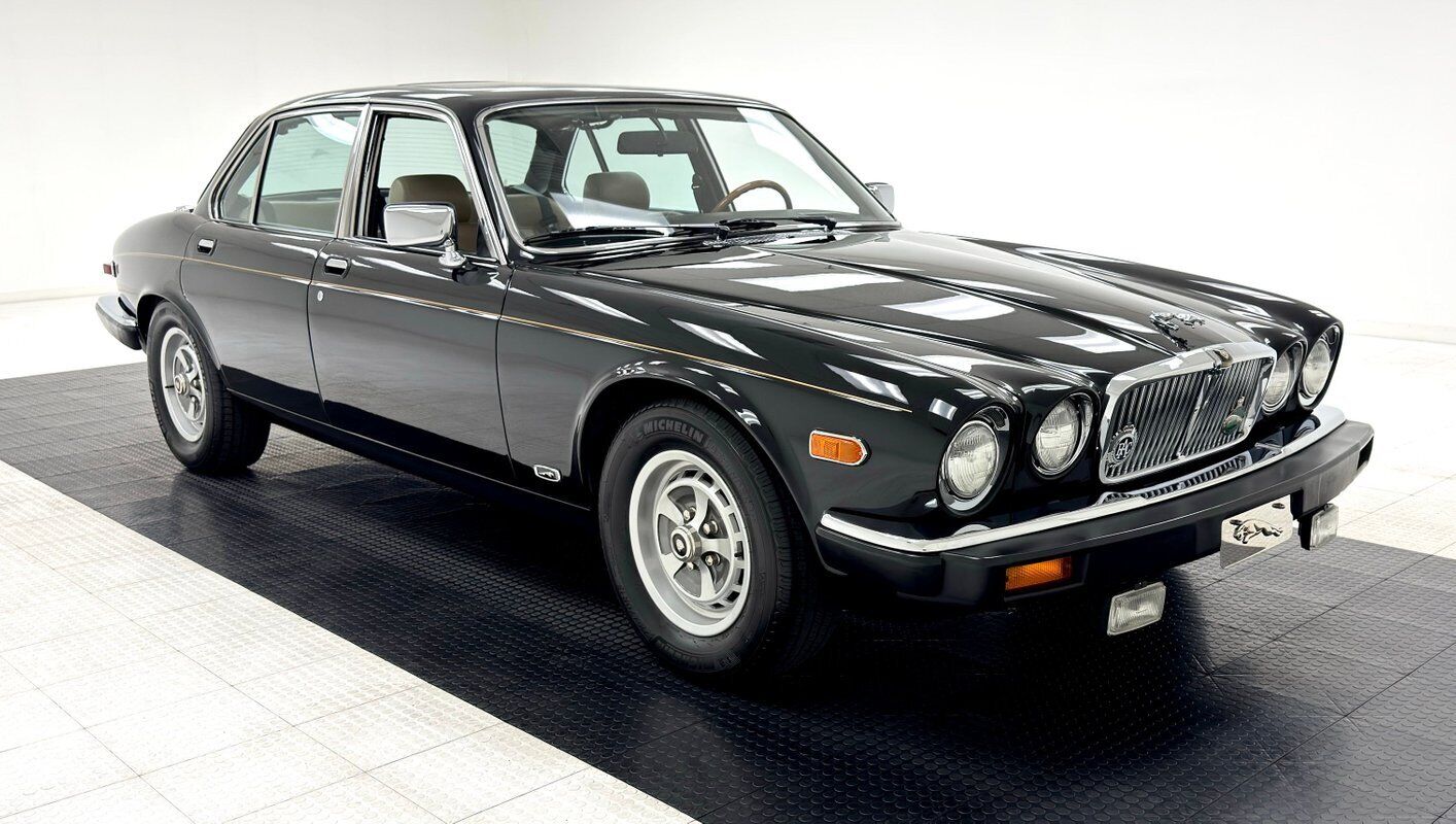 Jaguar-XJ6-Berline-1984-6