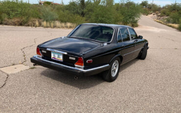 Jaguar-XJ6-Berline-1984-6