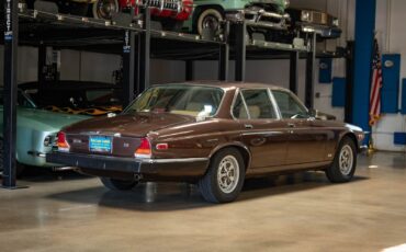 Jaguar-XJ6-Berline-1986-20