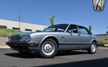 Jaguar-XJ6-Berline-1991-2