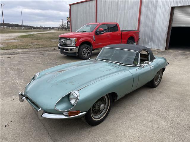 Jaguar-XK-1968-9