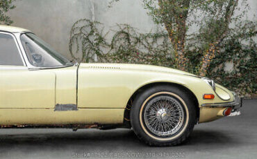 Jaguar-XK-1972-9