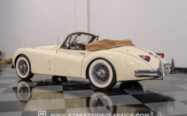 Jaguar-XK-Cabriolet-1956-7