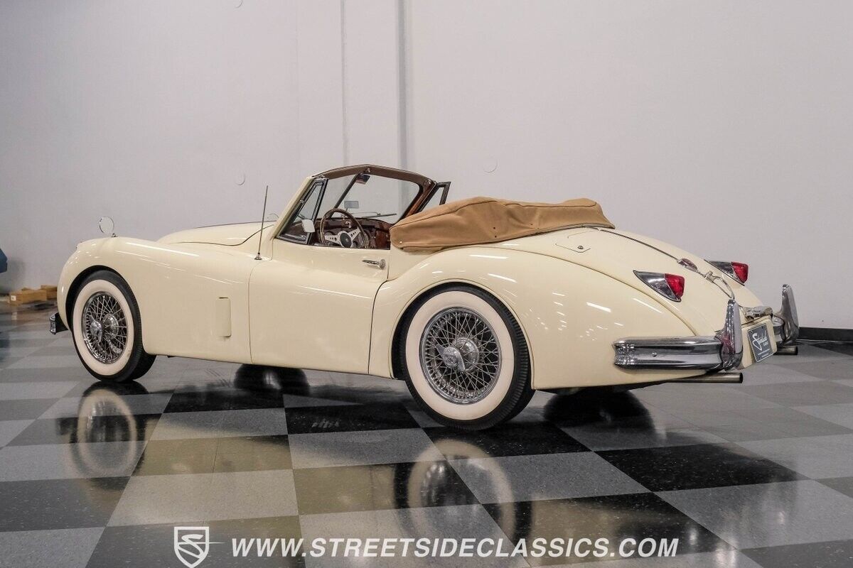 Jaguar-XK-Cabriolet-1956-7