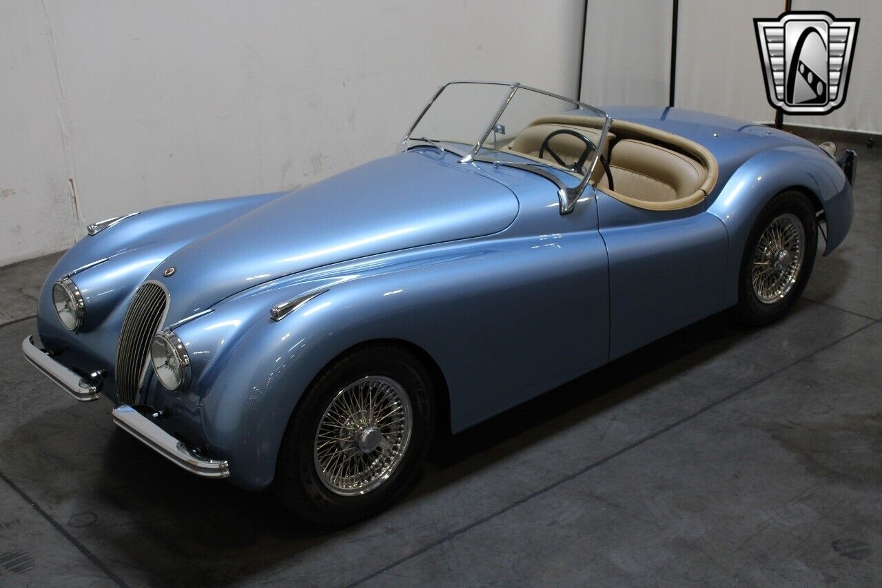 Jaguar-XK-Coupe-1951-8