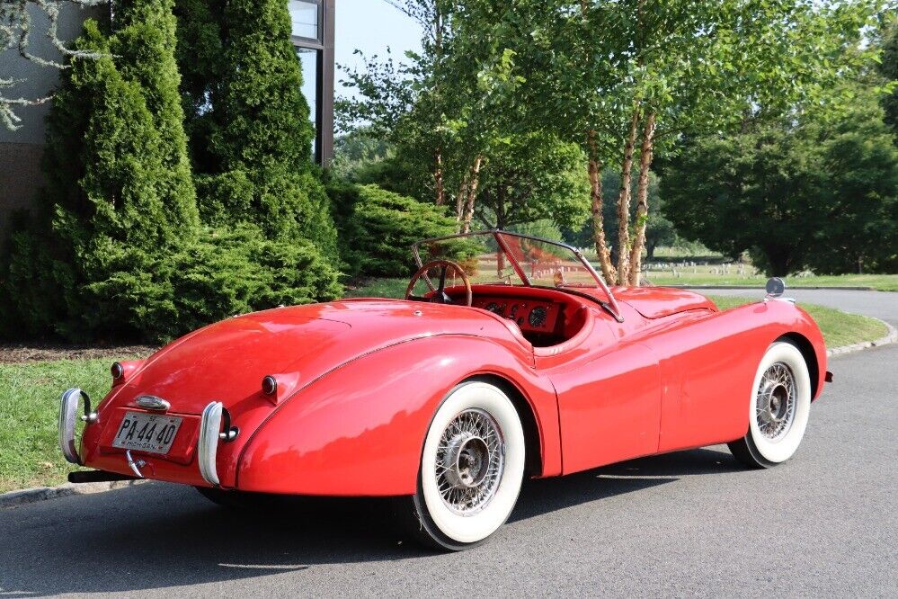 Jaguar-XK120-Roadster-1952-4