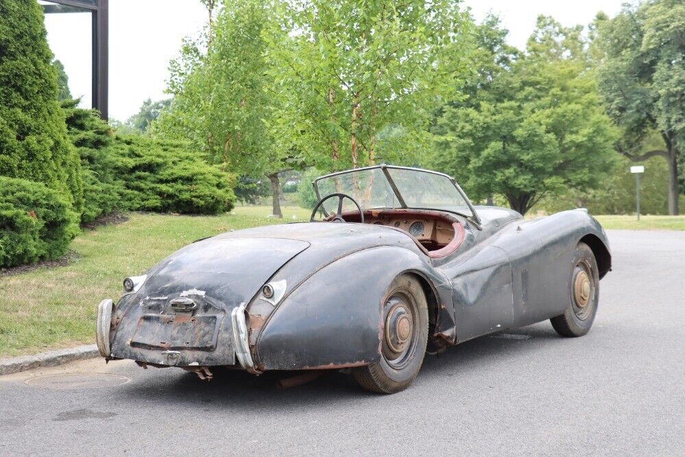 Jaguar-XK120-Roadster-1952-4