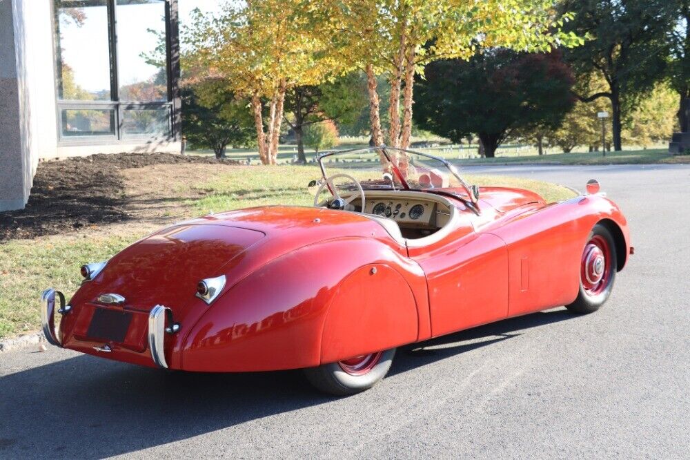 Jaguar-XK120-Roadster-1952-4