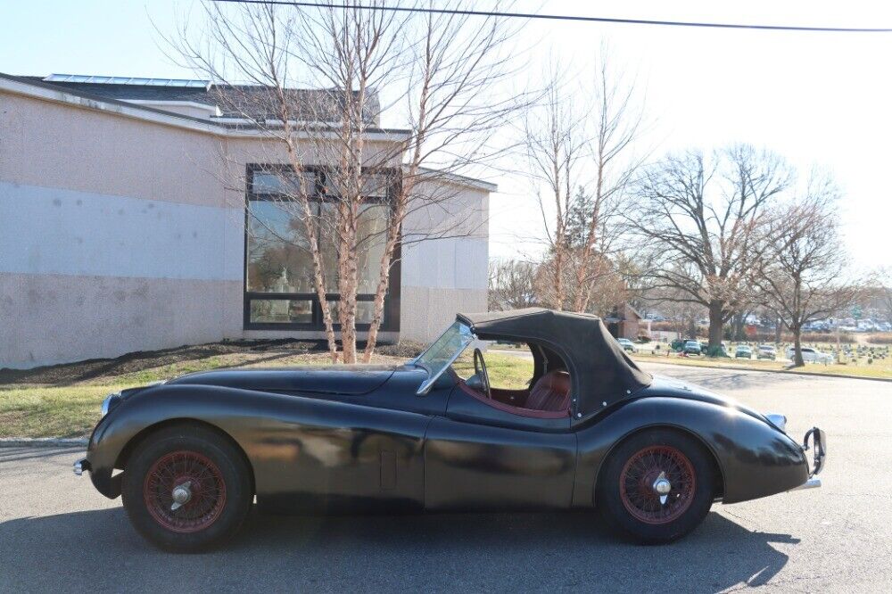 Jaguar-XK120-Roadster-1953-3