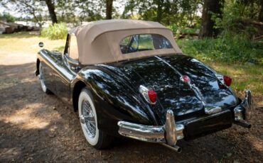 Jaguar-XK140-Cabriolet-1956-7