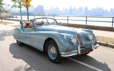 Jaguar-XK140-DHC-1956-3