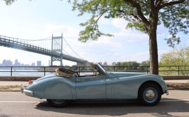 Jaguar-XK140-DHC-1956-4