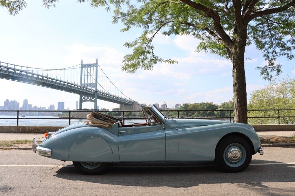 Jaguar-XK140-DHC-1956-4