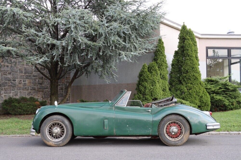 Jaguar-XK140-DHC-1957-3