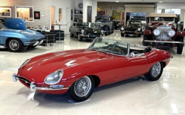 Jaguar-XKE-E-Type-Cabriolet-1962-11