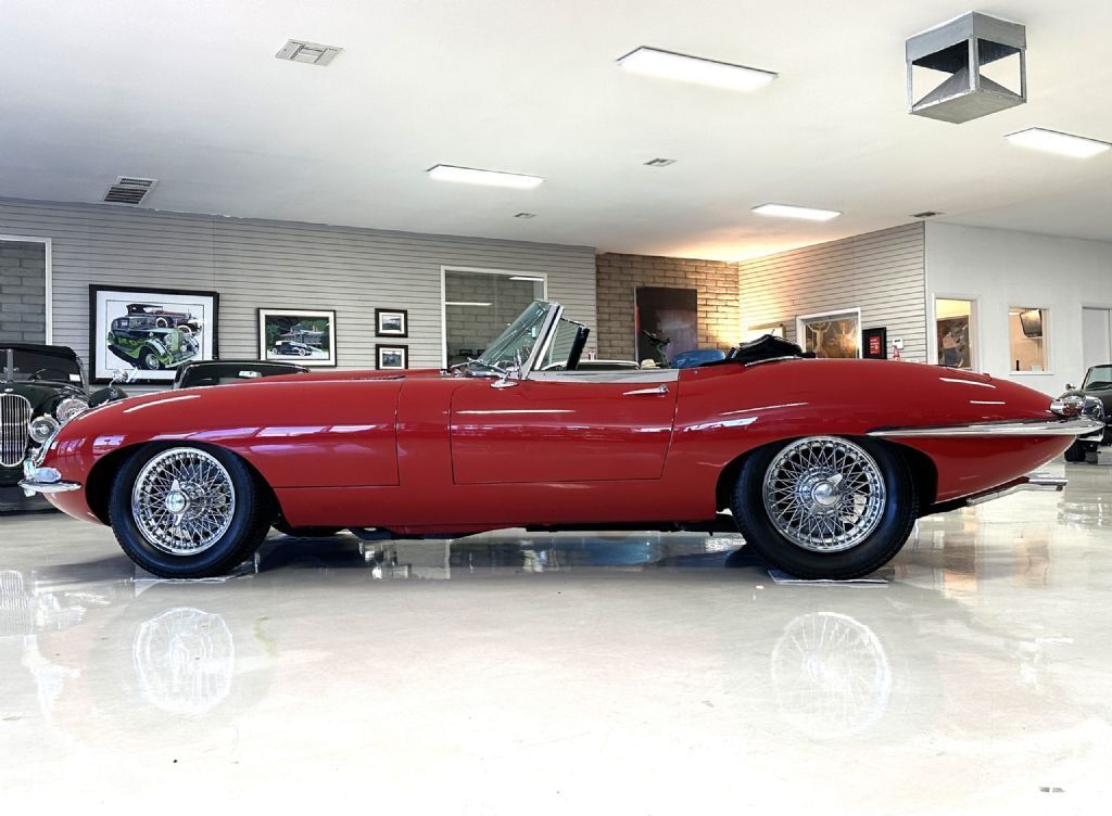 Jaguar-XKE-E-Type-Cabriolet-1962-12