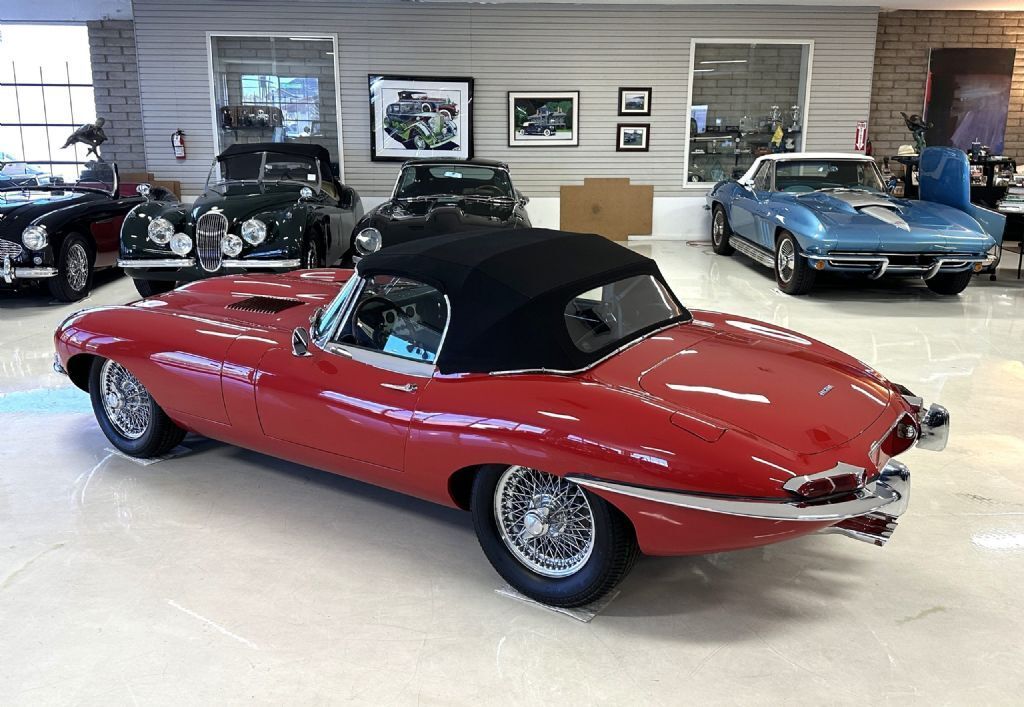 Jaguar-XKE-E-Type-Cabriolet-1962-30