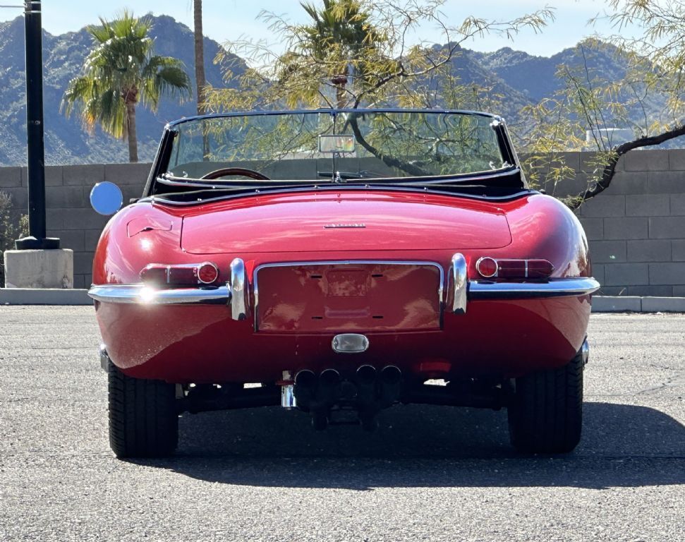 Jaguar-XKE-E-Type-Cabriolet-1962-6