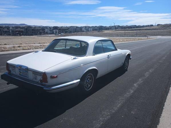 Jaguar-Xj12c-1975-2