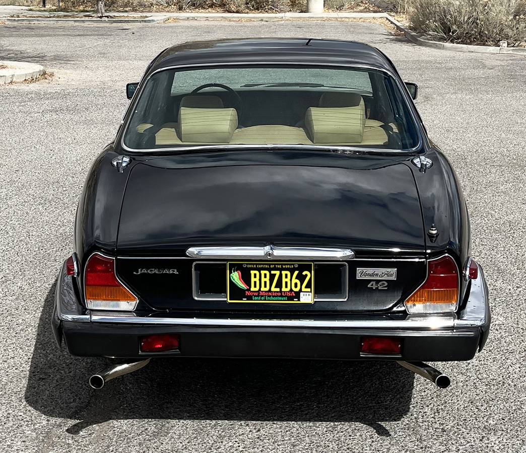 Jaguar-Xj6-1985-10