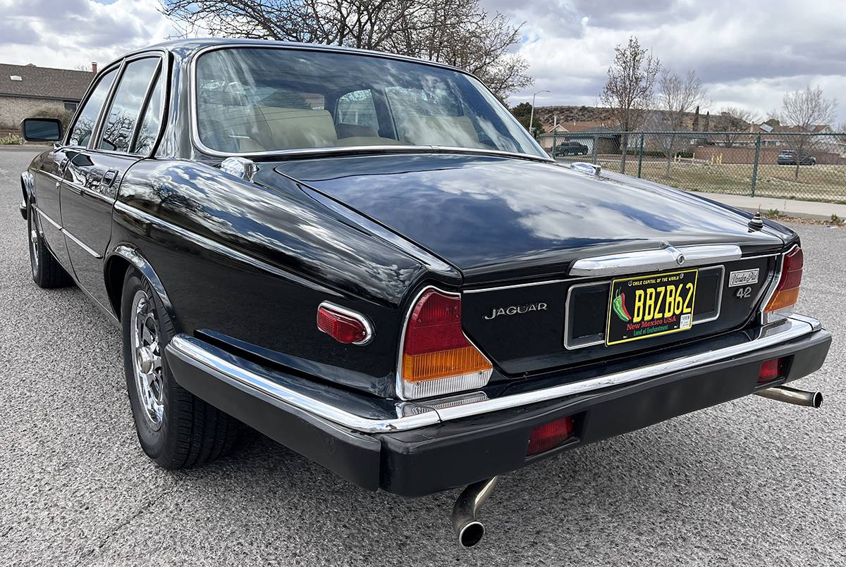 Jaguar-Xj6-1985-6