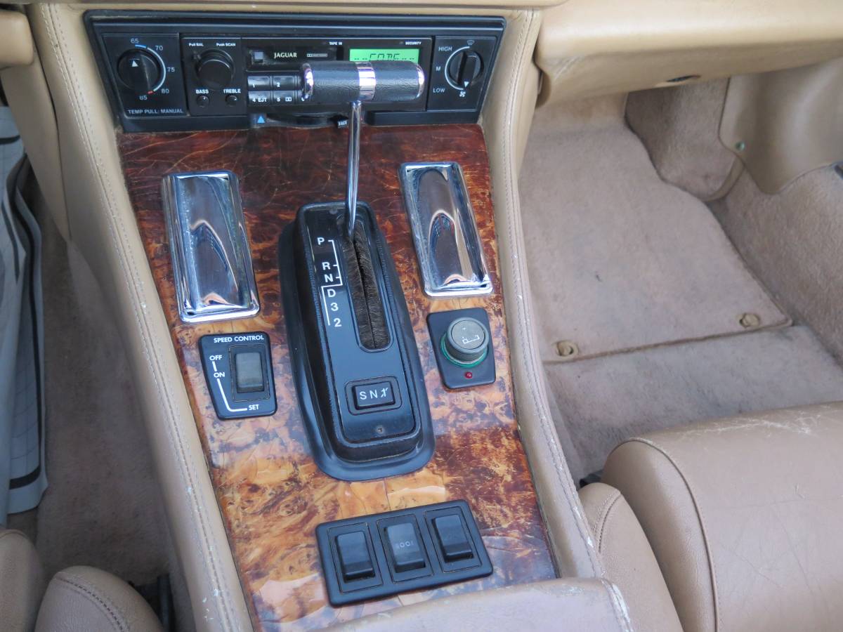 Jaguar-Xjs-1994-17